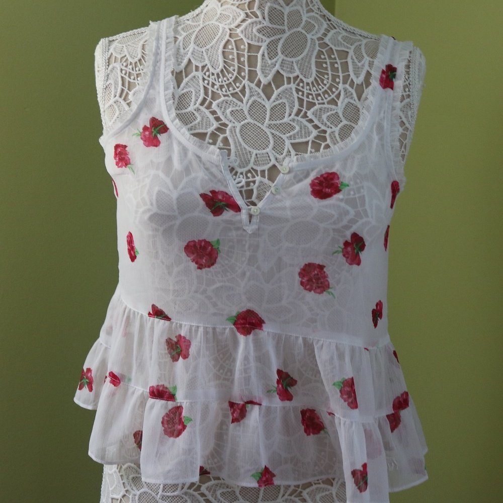 White Floral Abercrombie & Fitch Blouse